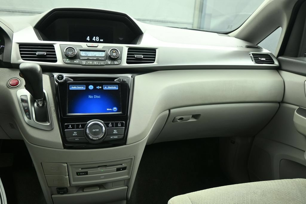 Used 2016 Honda Odyssey SE image 19