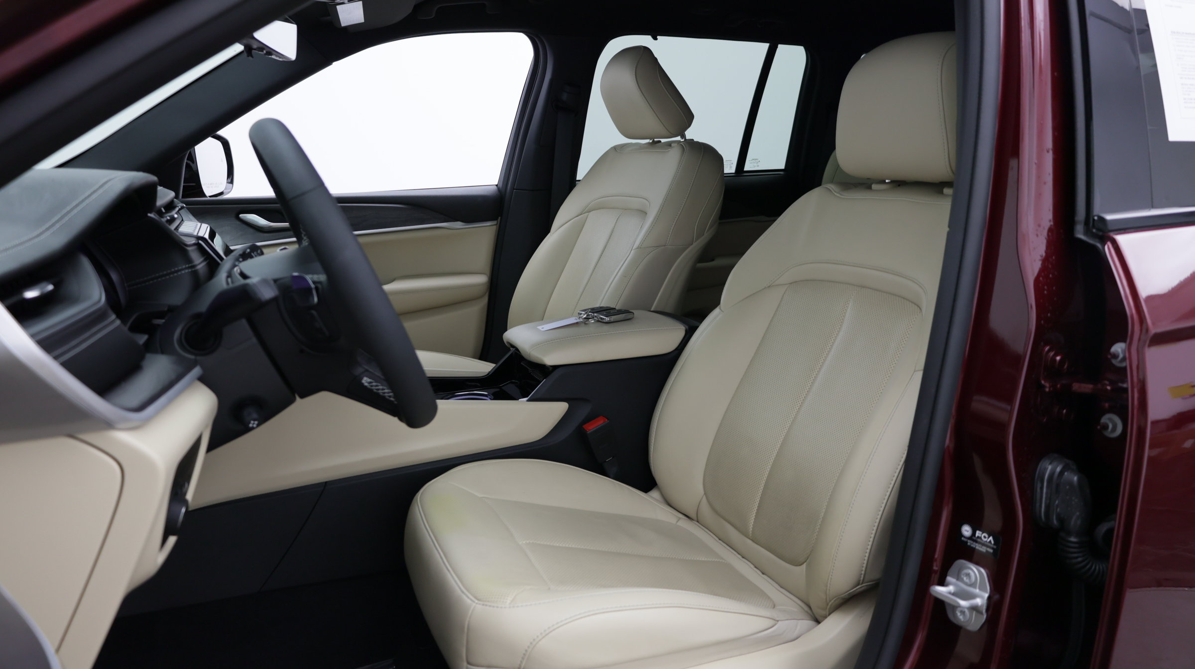 Used 2023 Jeep Grand Cherokee Limited w/ Luxury Tech Group II RWD image 17