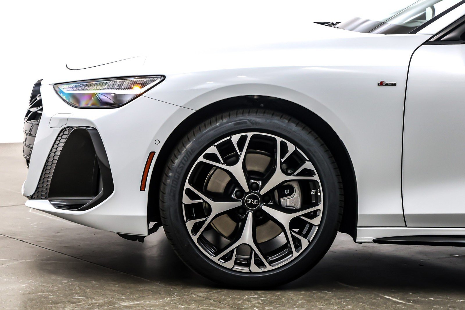 New 2026 Audi A6 Premium Plus AWD/4WD image 10