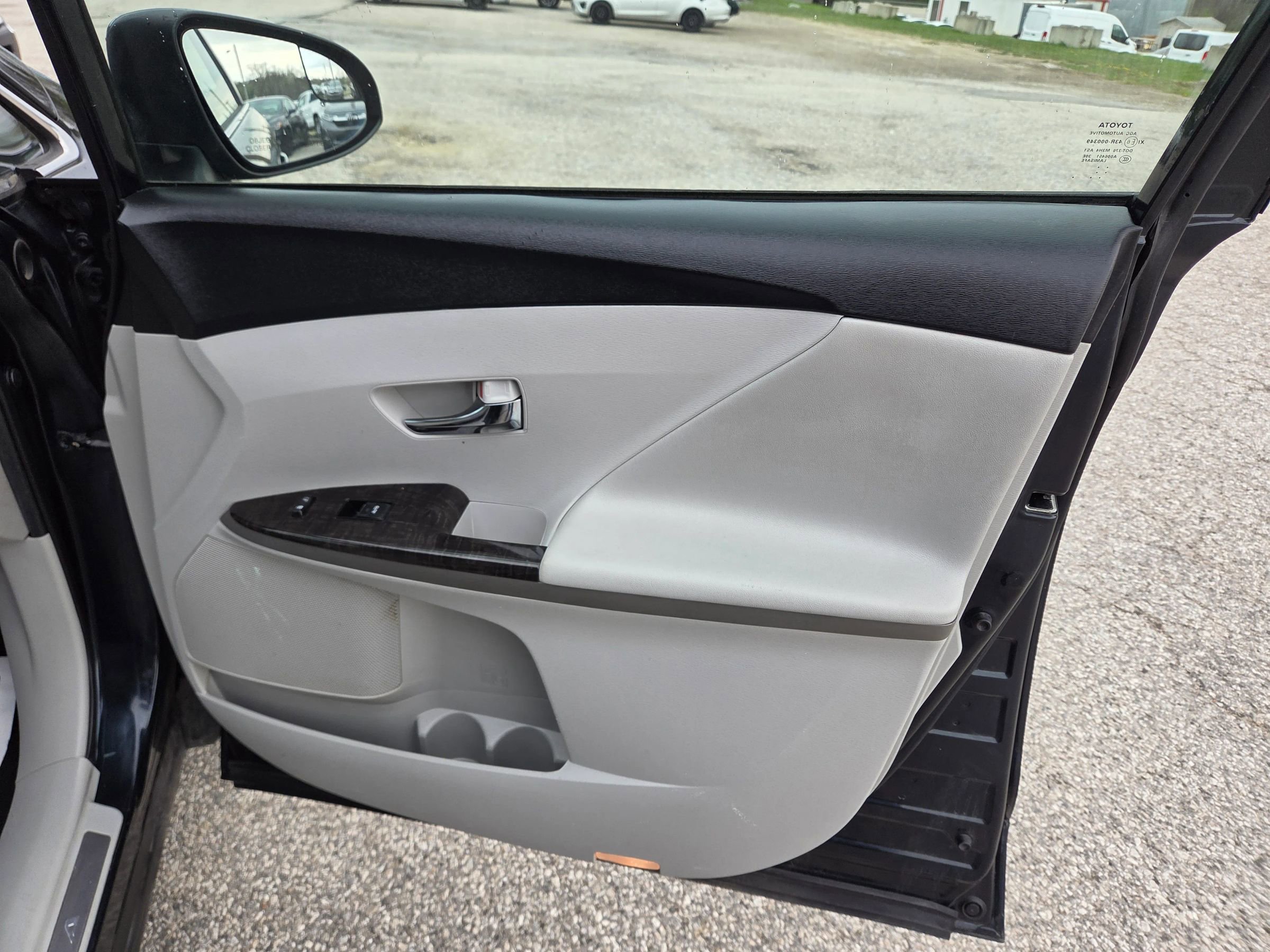 Used 2014 Toyota Venza LE w/ Tow Prep Package image 21