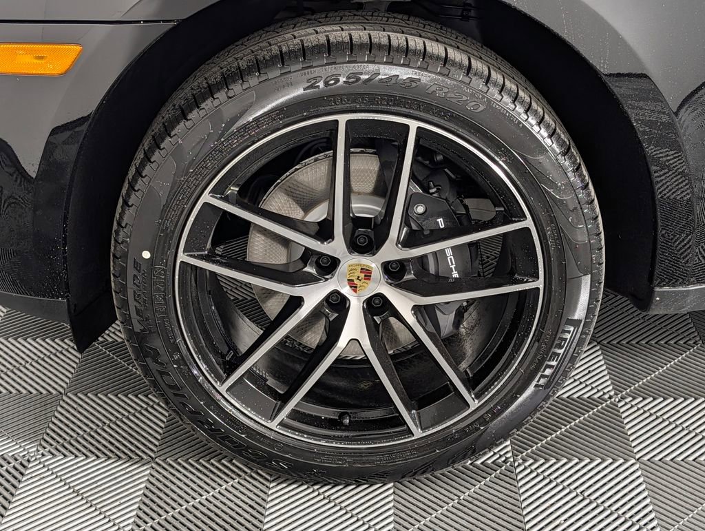New 2026 Porsche Macan image 11