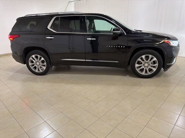 Used 2018 Chevrolet Traverse Premier w/ Driver Confidence II Package image 6