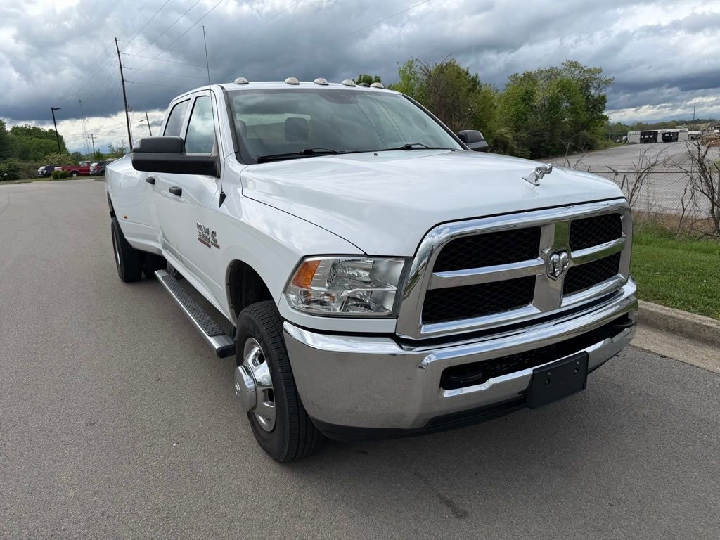Used 2018 RAM 3500 Tradesman w/ Chrome Appearance Group AWD/4WD image 2