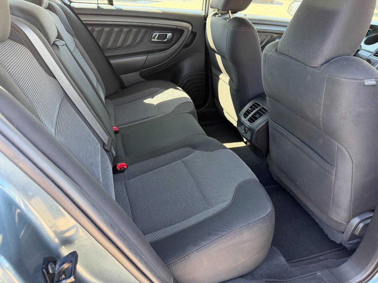 Used 2010 Ford Taurus SEL image 13