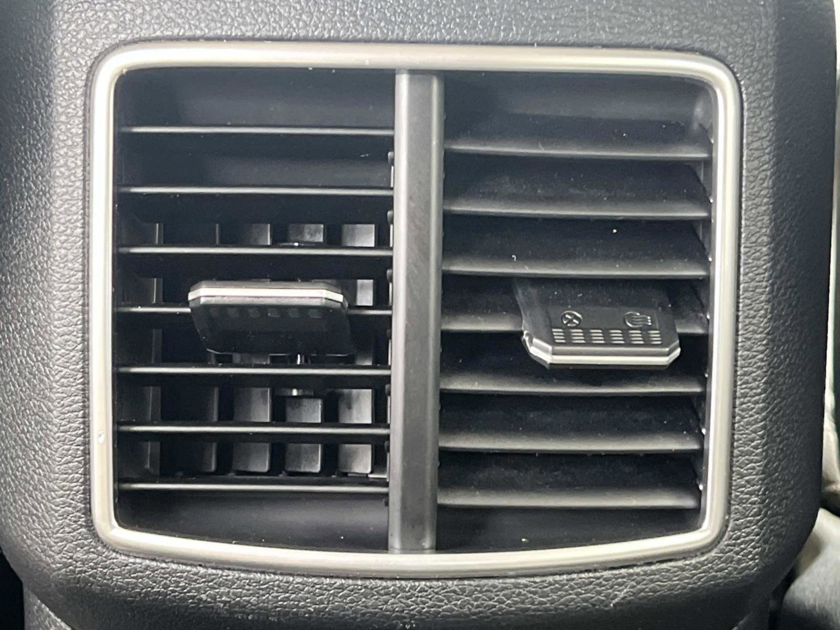 Used 2023 Kia Sportage EX FWD image 18
