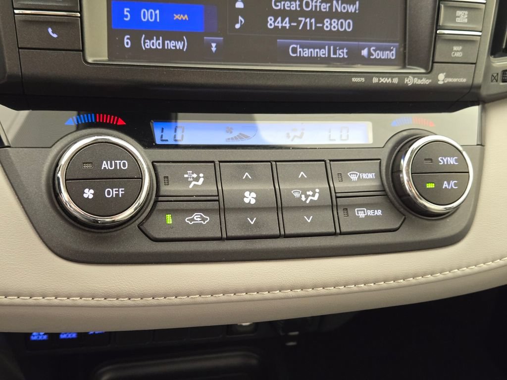 Used 2017 Toyota RAV4 XLE w/ Carpet Mat Package AWD/4WD image 31