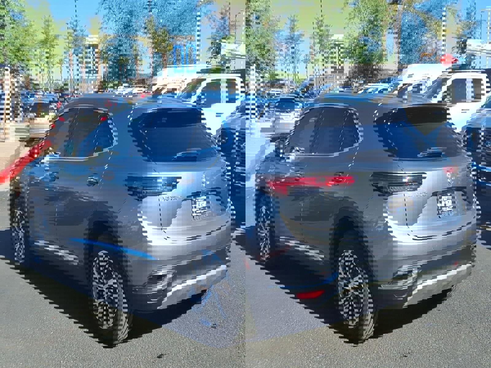 Used 2021 Buick Envision Essence w/ Technology Package I image 6