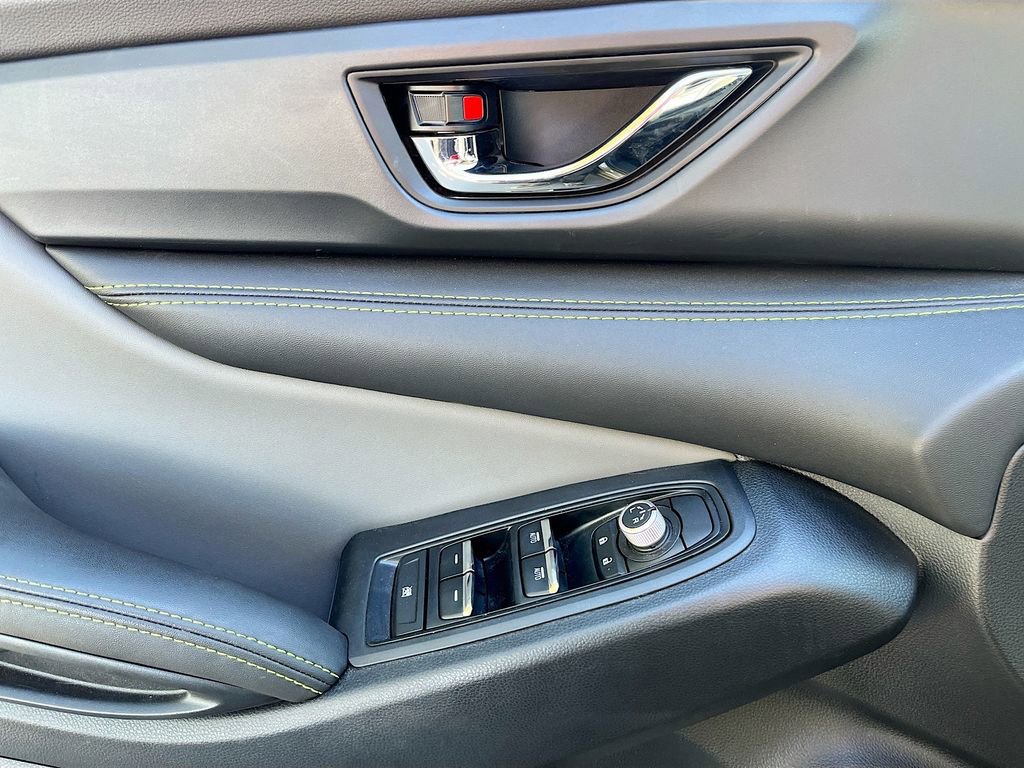 Used 2025 Subaru Ascent Onyx Edition image 17