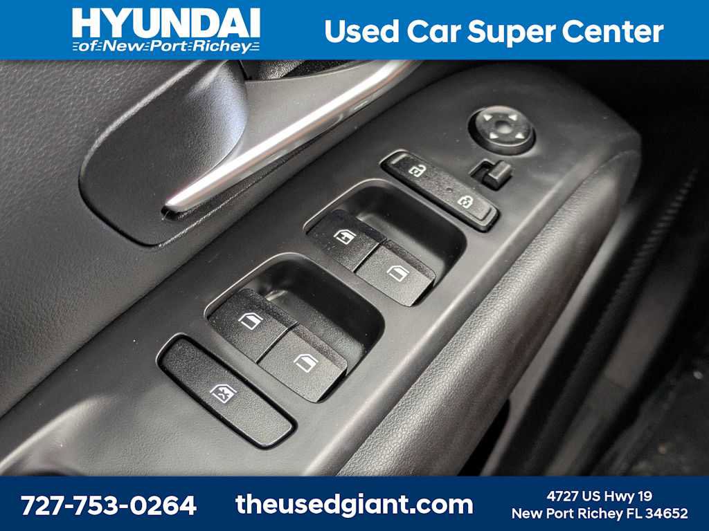 Used 2023 Hyundai Tucson SE FWD image 23