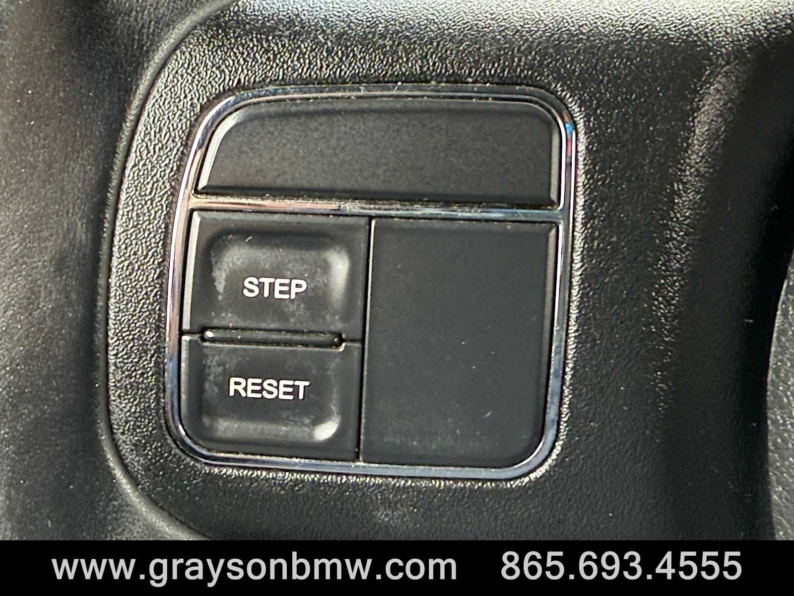 Used 2015 Jeep Wrangler Unlimited Sahara image 21