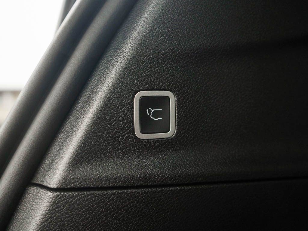 New 2026 Chrysler Pacifica Select image 9