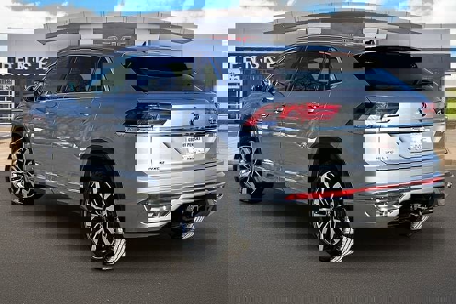 Used 2023 Volkswagen Atlas Cross Sport SEL Premium R-Line AWD/4WD image 12