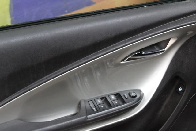 Used 2015 Chevrolet Volt FWD image 13