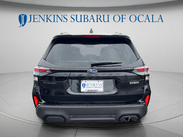 Used 2025 Subaru Forester Touring AWD/4WD image 4