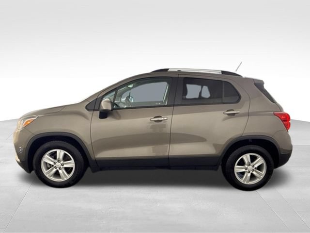 Used 2021 Chevrolet Trax LT w/ Premium Seat Package FWD image 6
