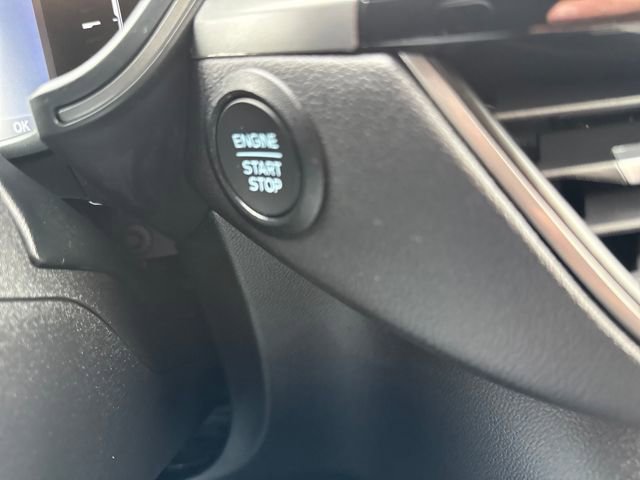 Used 2025 Ford Escape Active image 31