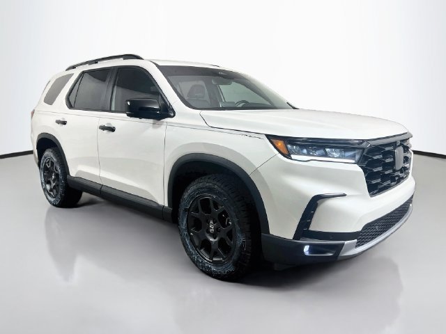 Certified 2025 Honda Pilot TrailSport image 22