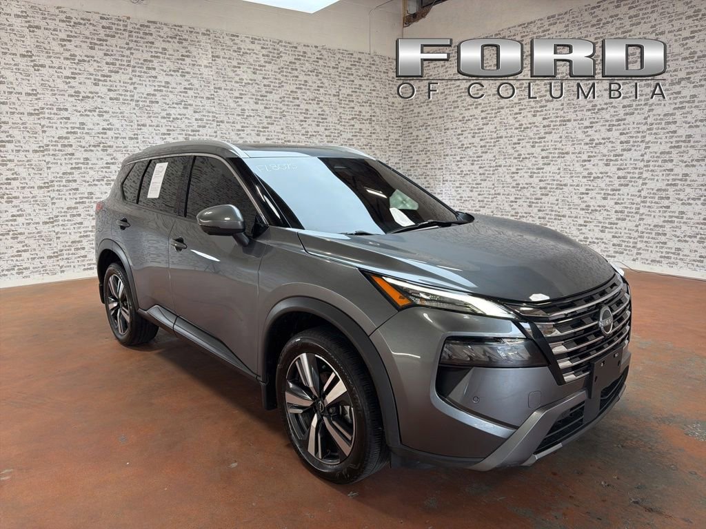 Used 2024 Nissan Rogue SL w/ SL Premium Package FWD image 1