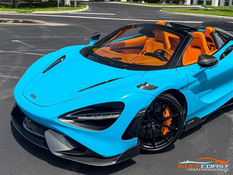 Used 2022 McLaren 765LT RWD image 11