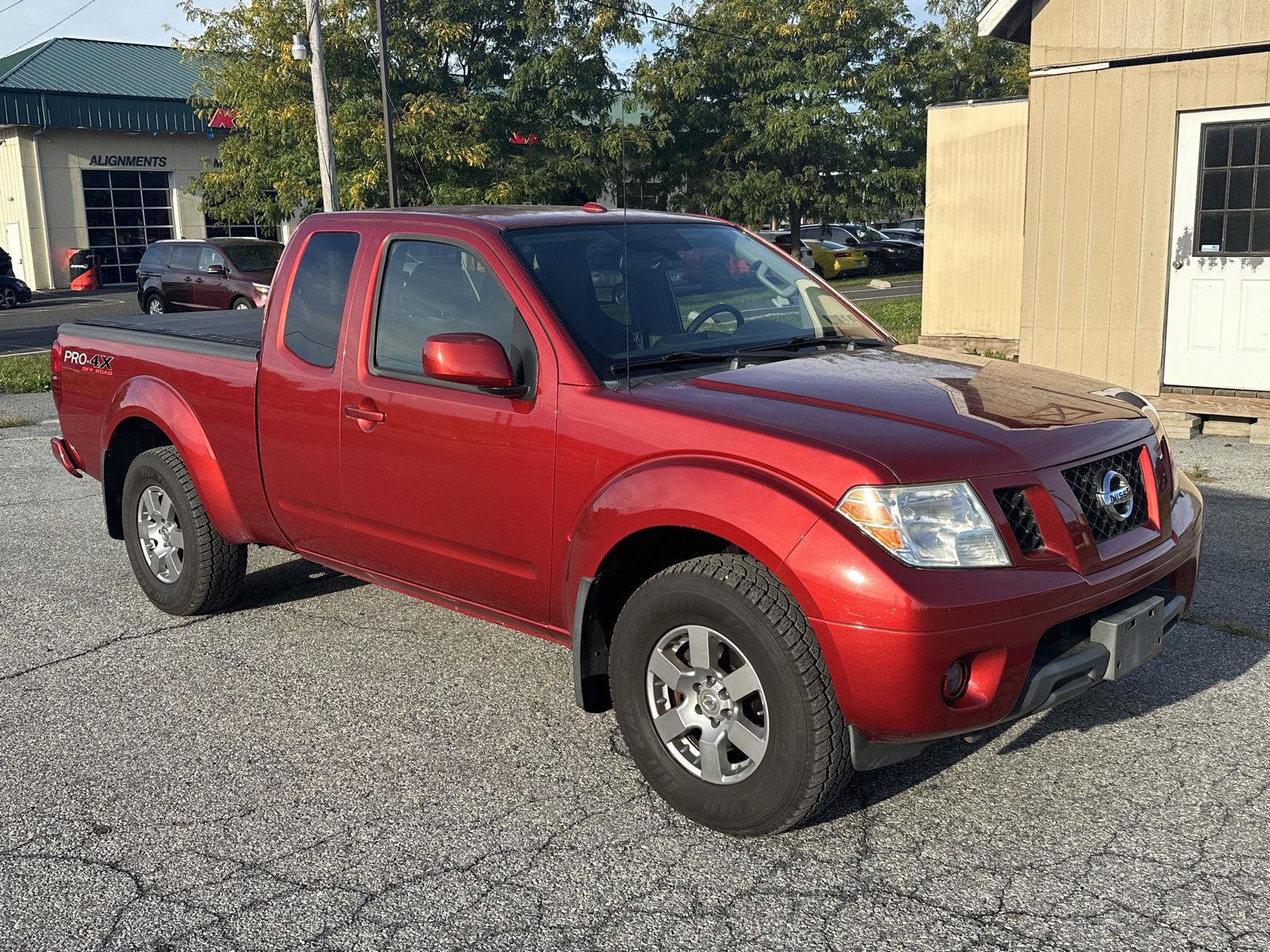 Used 2012 Nissan Frontier PRO-4X AWD/4WD image 2