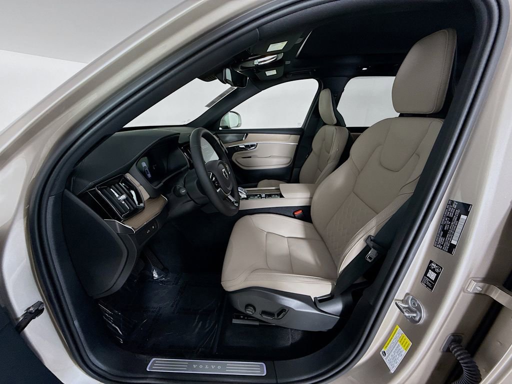 New 2026 Volvo XC90 T8 Plus w/ Protection Package Premier image 21