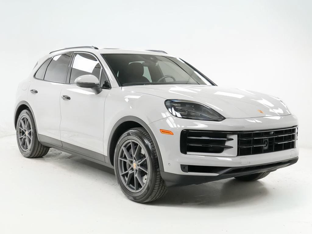 Certified 2024 Porsche Cayenne AWD/4WD image 8