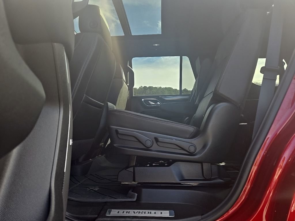 Used 2024 Chevrolet Tahoe RST w/ Luxury Package image 17