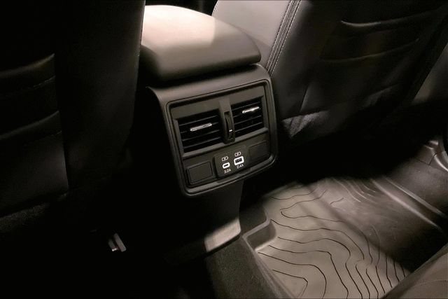 Used 2025 Subaru Forester Premium AWD/4WD image 34