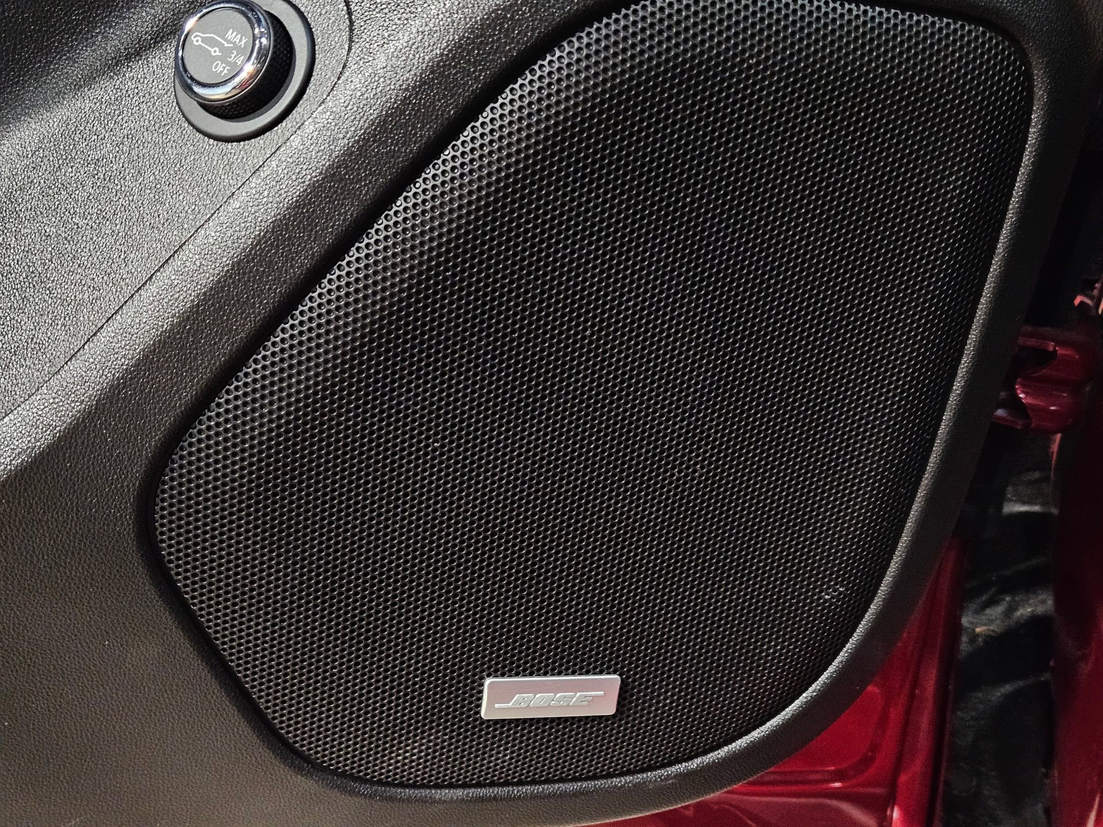 Used 2022 GMC Acadia Denali image 22