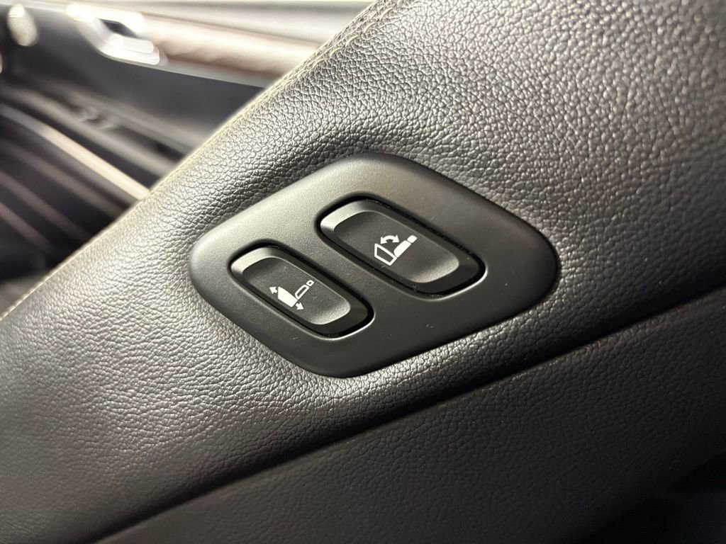Used 2024 Genesis GV80 2.5T AWD/4WD image 43
