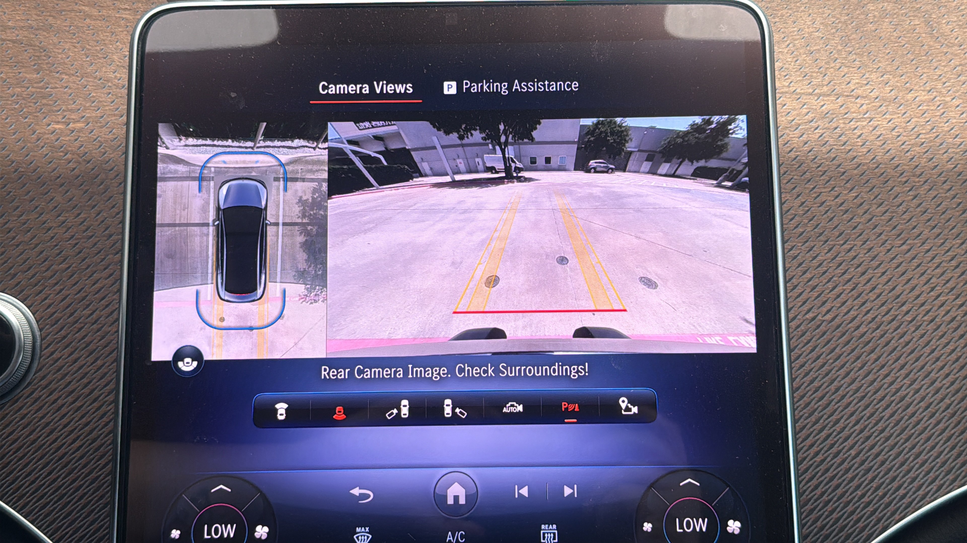Used 2023 Mercedes-Benz EQE 500 4MATIC Sedan w/ Exclusive Trim Package image 21