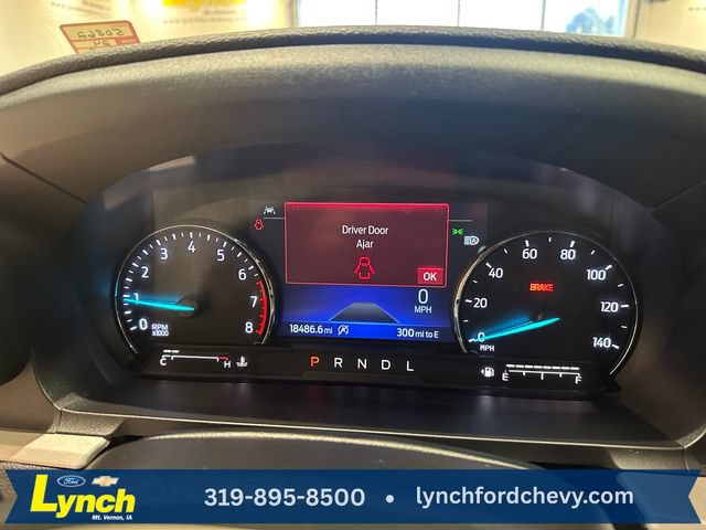 Used 2024 Ford Explorer XLT w/ Equipment Group 202A AWD/4WD image 33