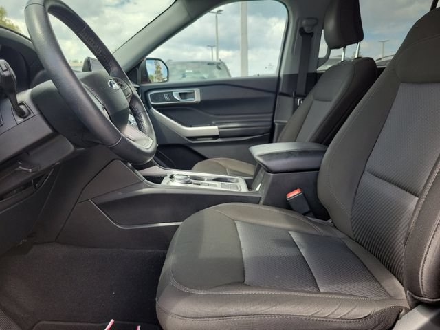 Used 2023 Ford Explorer XLT RWD image 12