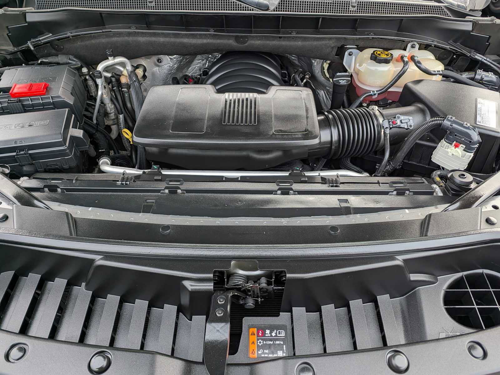 Used 2021 Chevrolet Tahoe Z71 w/ Z71 Off-Road Package image 15