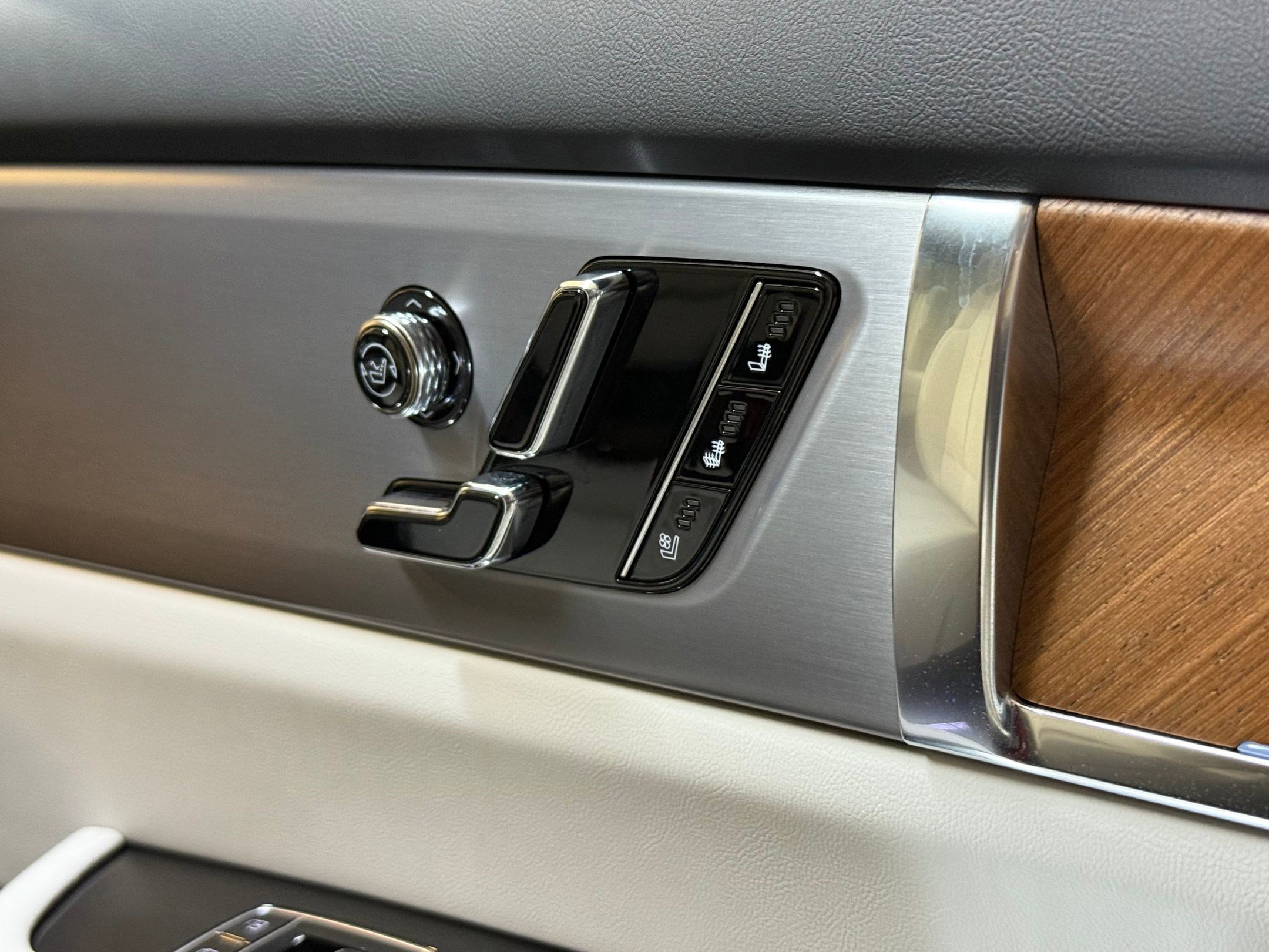 New 2026 Cadillac Vistiq Sport image 53