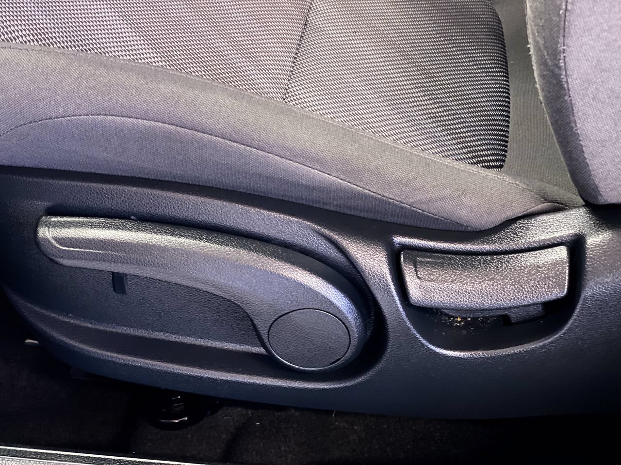 Certified 2026 Kia Seltos LX AWD/4WD image 17