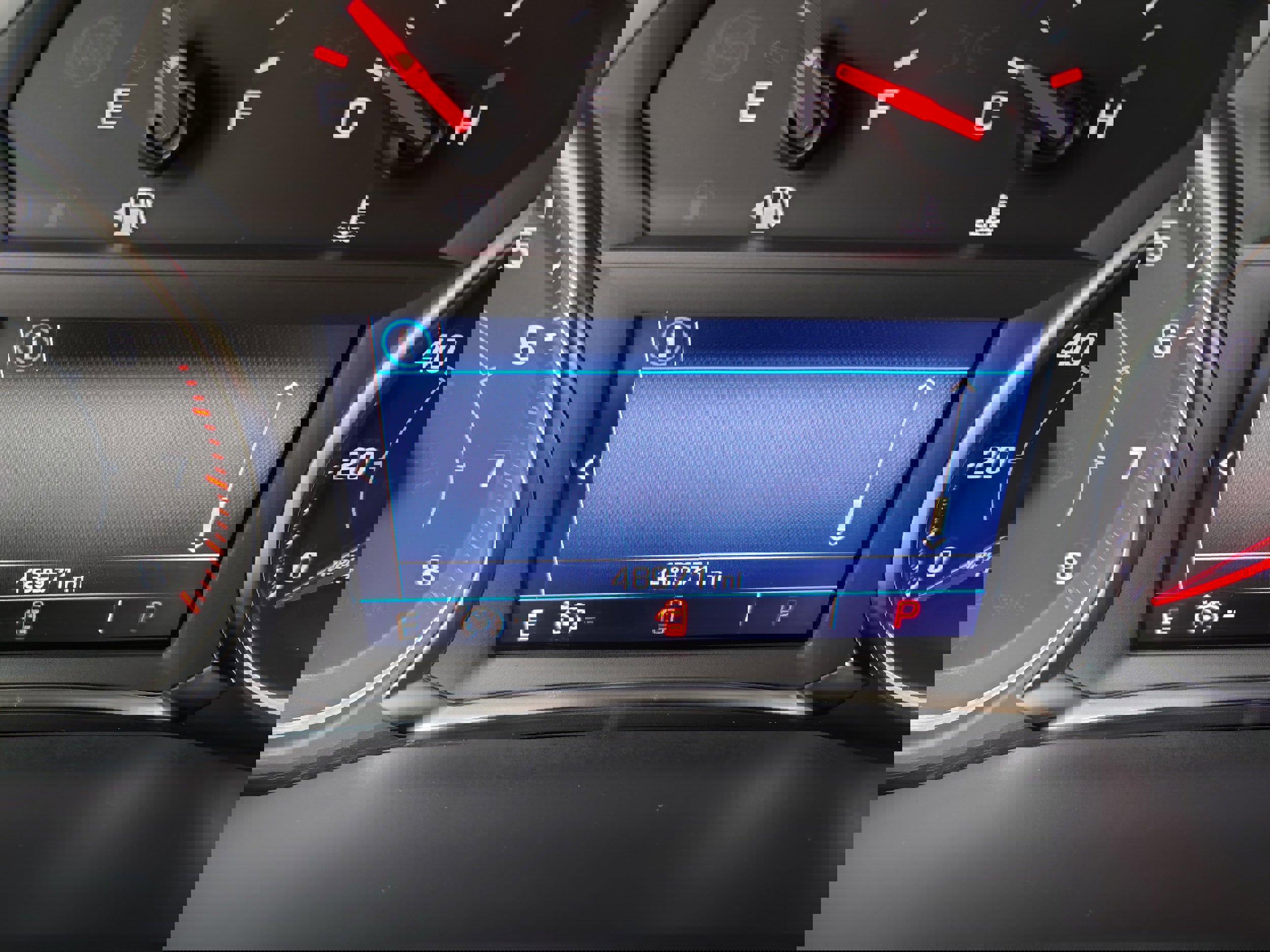 Used 2023 GMC Acadia SLE w/ Driver Convenience Package image 27