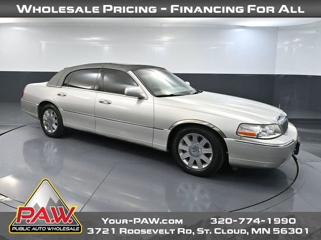 Used 2004 Lincoln Town Car Ultimate