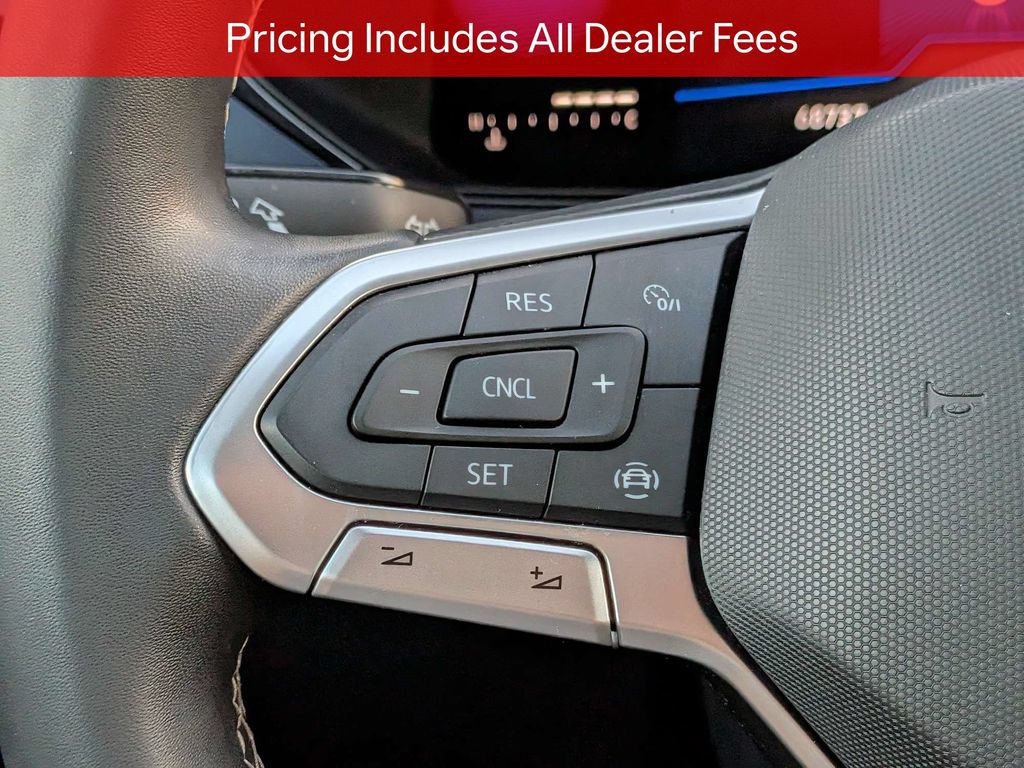 Used 2022 Volkswagen Taos SE w/ Panoramic Sunroof Package FWD image 26