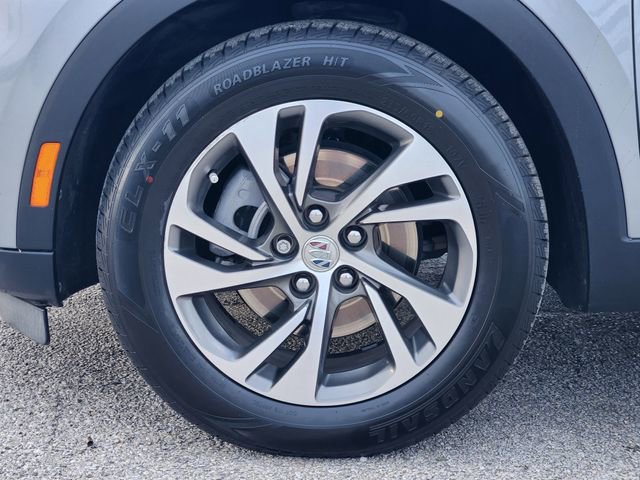 Used 2023 Buick Envision Essence image 10