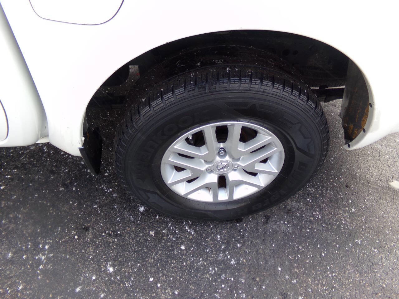 Used 2018 Nissan Frontier SV image 33