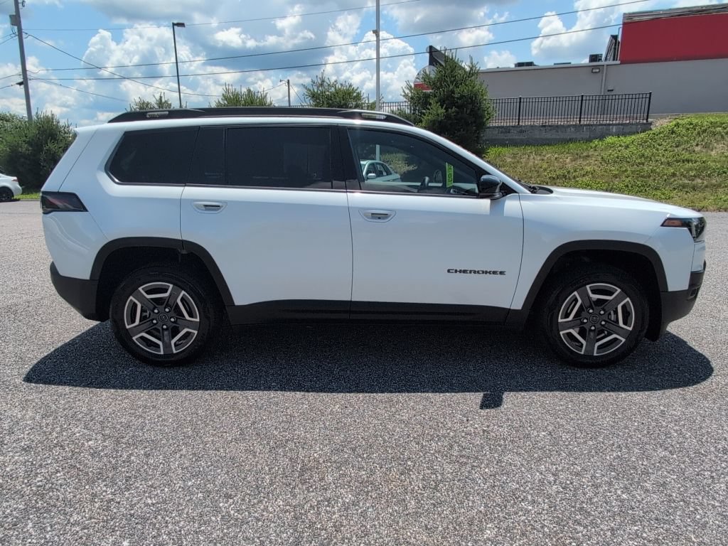 Used 2026 Jeep Cherokee Limited AWD/4WD image 8