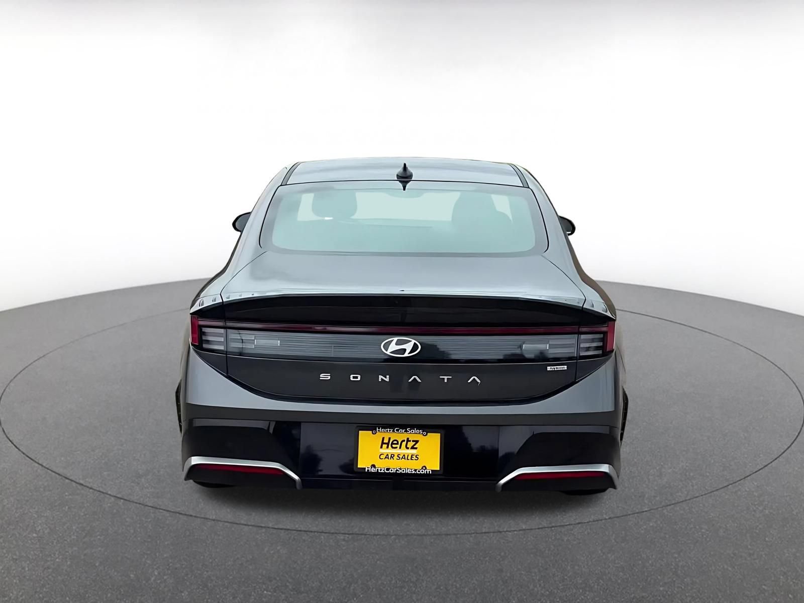 Used 2025 Hyundai Sonata SEL FWD image 10