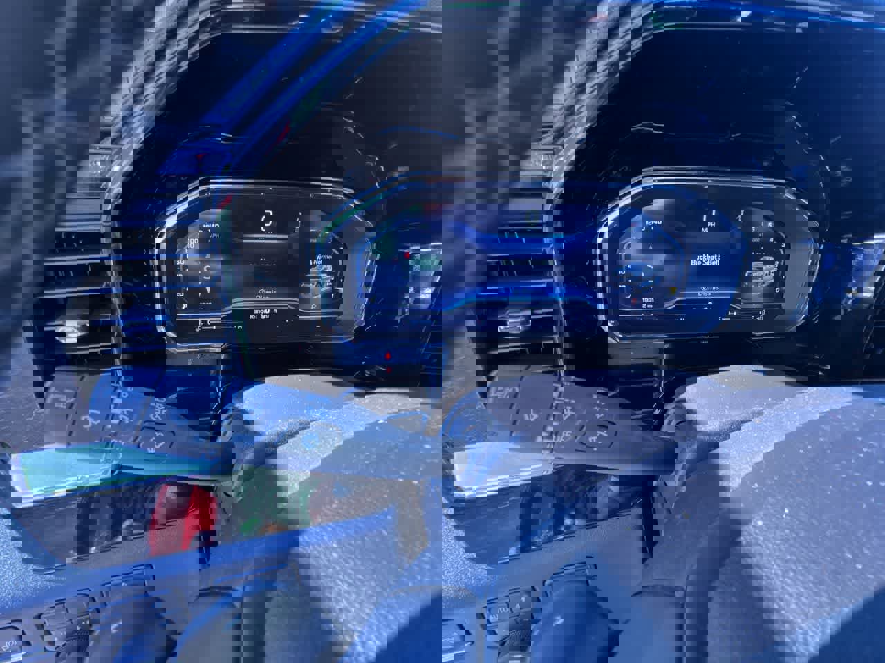 Used 2024 Chevrolet Silverado 1500 LT Trail Boss w/ Convenience Package II image 18