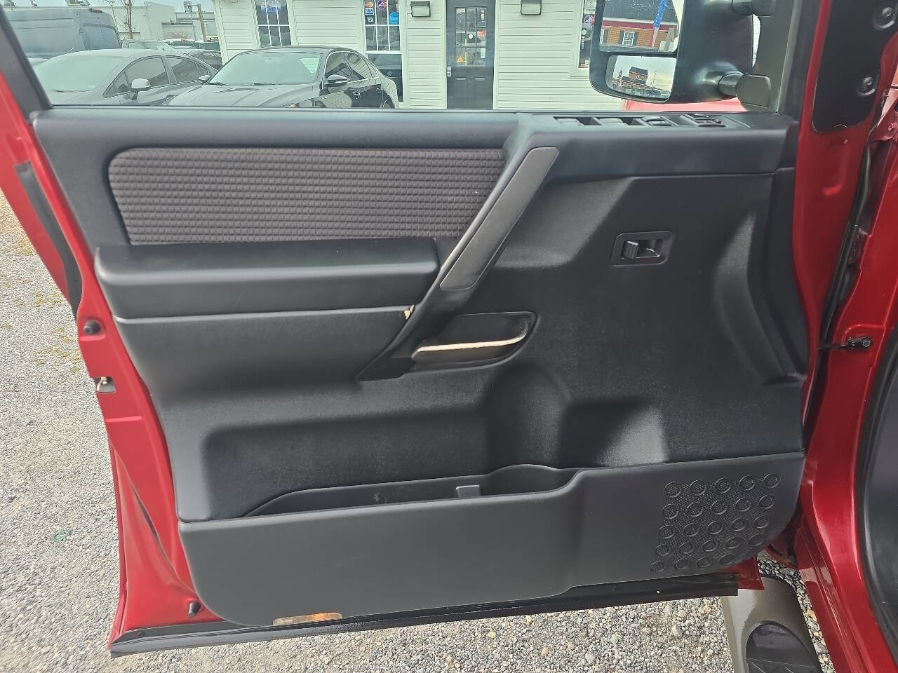 Used 2014 Nissan Titan SV w/ SV Premium Utility Package image 10