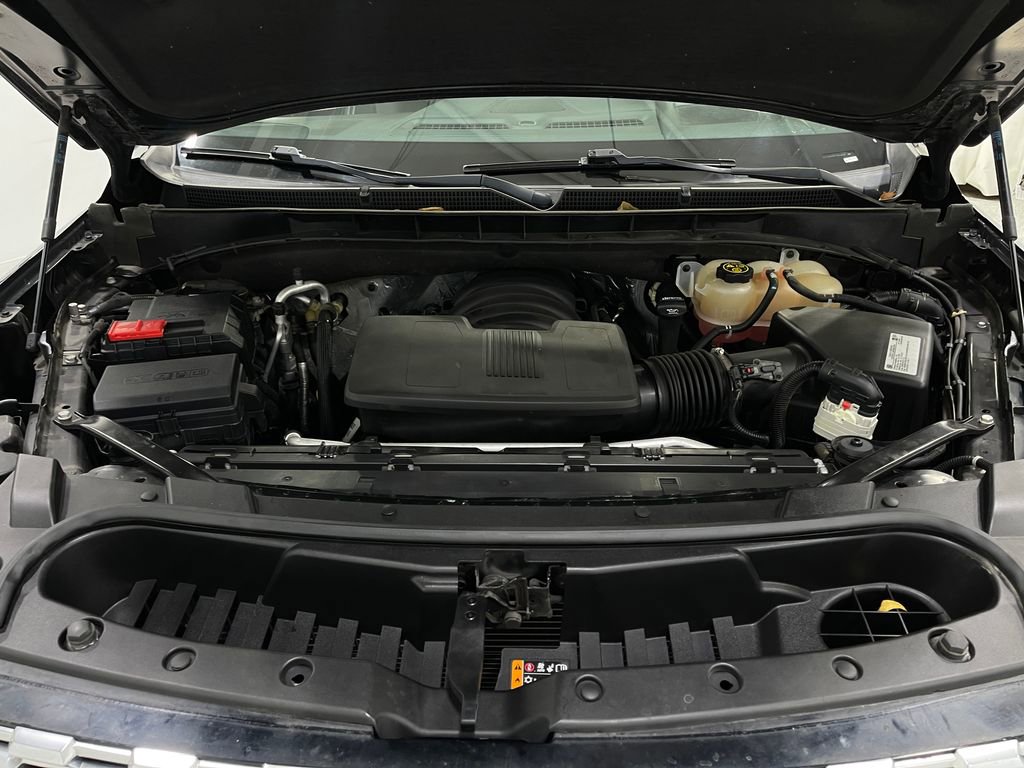 Used 2021 GMC Yukon Denali w/ Advanced Technology Package image 28