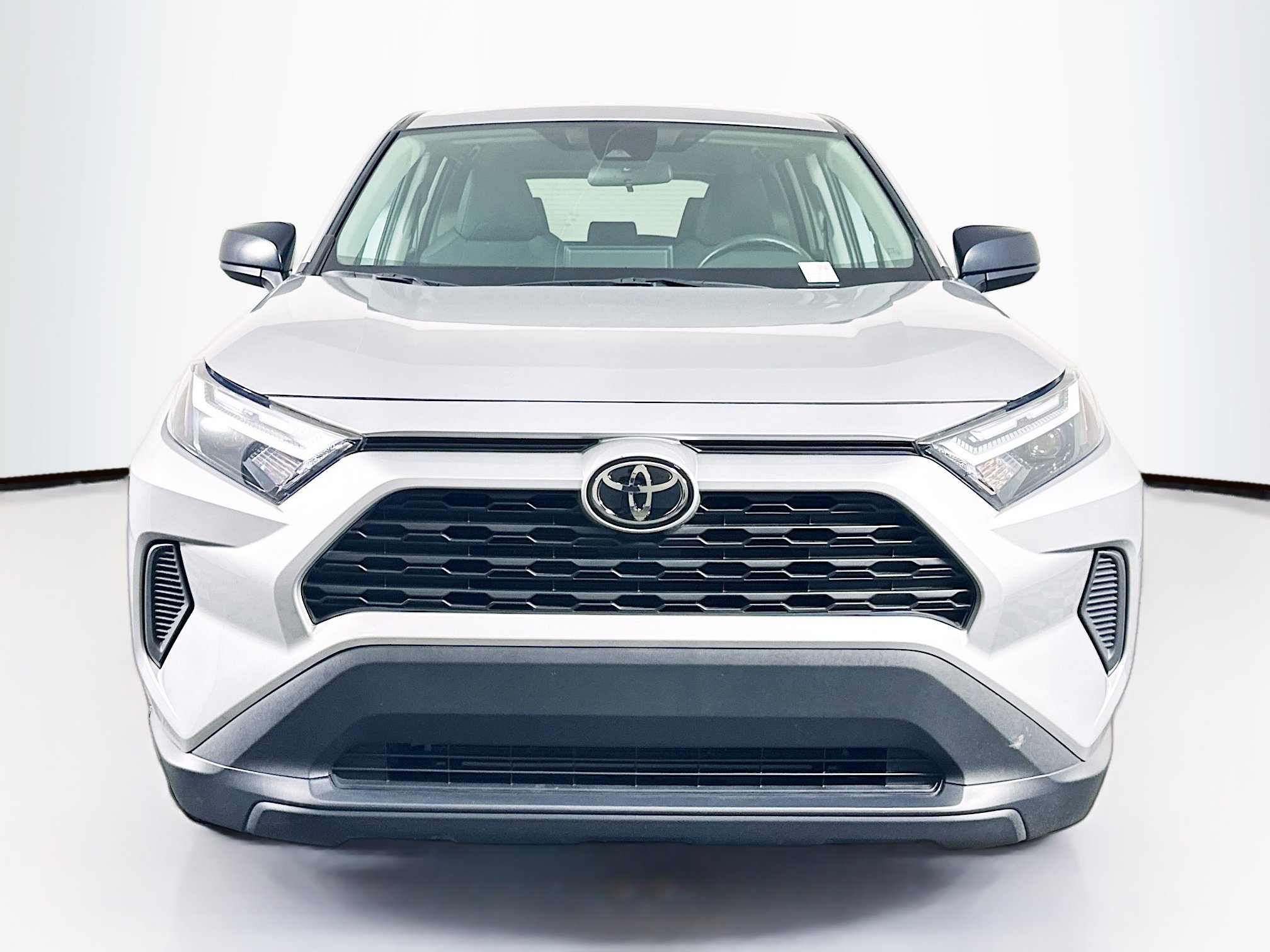 Used 2024 Toyota RAV4 LE image 2