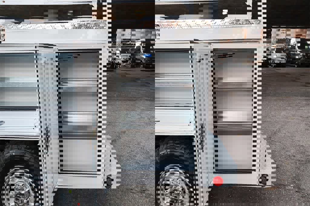 New 2026 Ford F250 XL w/ XL Chrome Package image 27