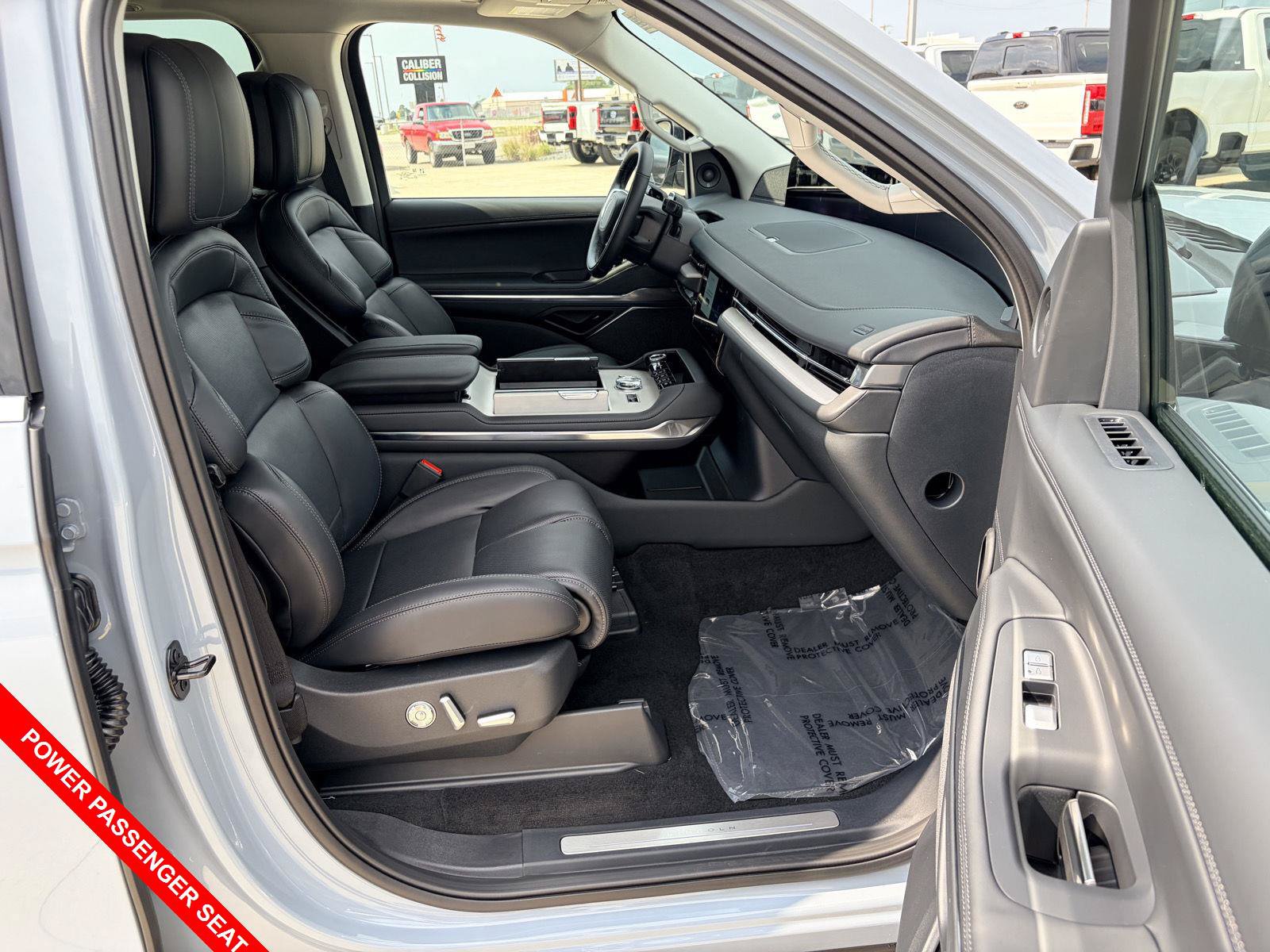 New 2027 Lincoln Navigator Reserve AWD/4WD image 44