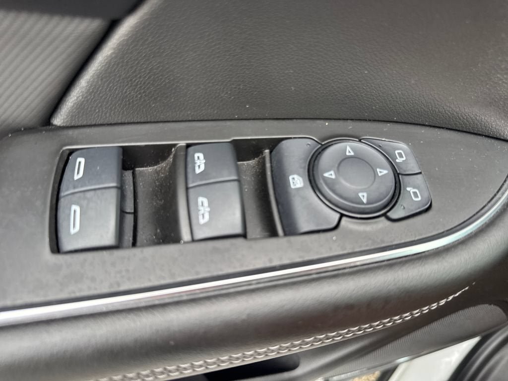 Used 2024 Buick Envision Preferred AWD/4WD image 17
